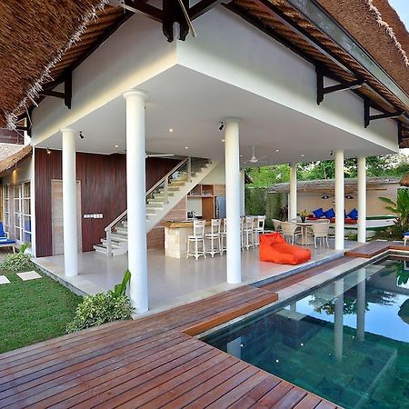 Villa Bukit Nusa Lembongan Екстер'єр фото