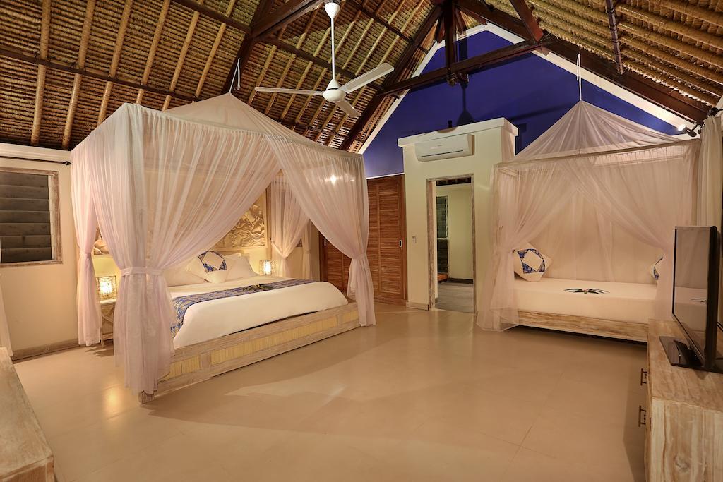 Villa Bukit Nusa Lembongan Екстер'єр фото