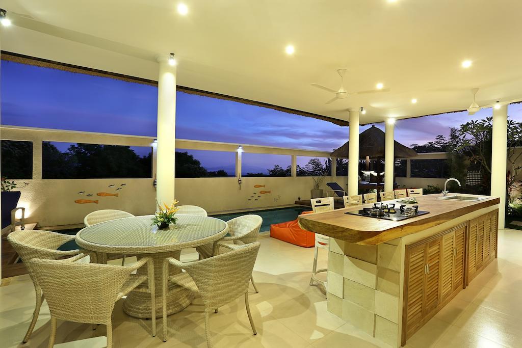 Villa Bukit Nusa Lembongan Екстер'єр фото